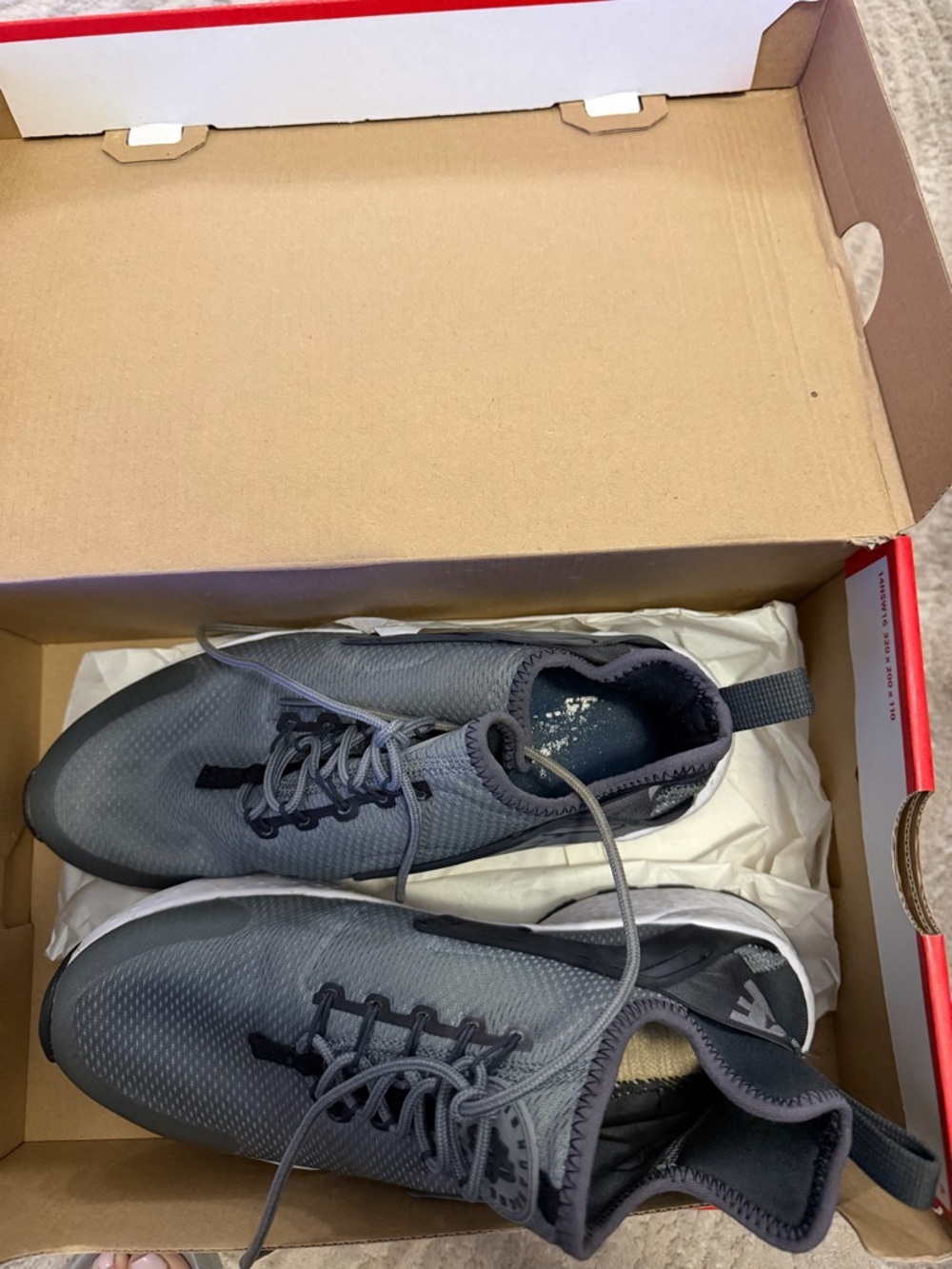 Women’s Nike Huarache Size 9